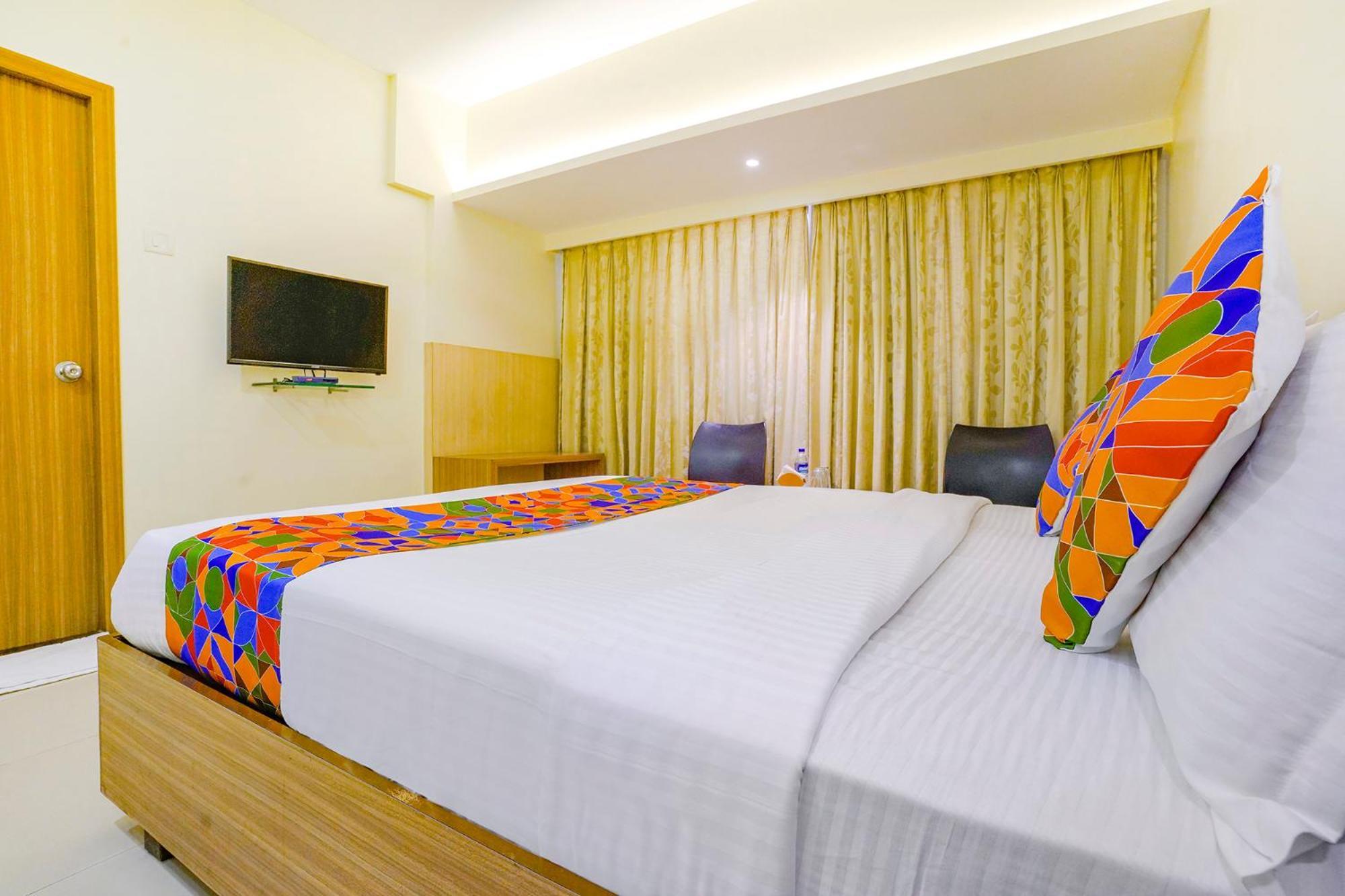 Hotel Fabexpress Kuber - Nr Apmc Vashi, Navi Mumbai Extérieur photo