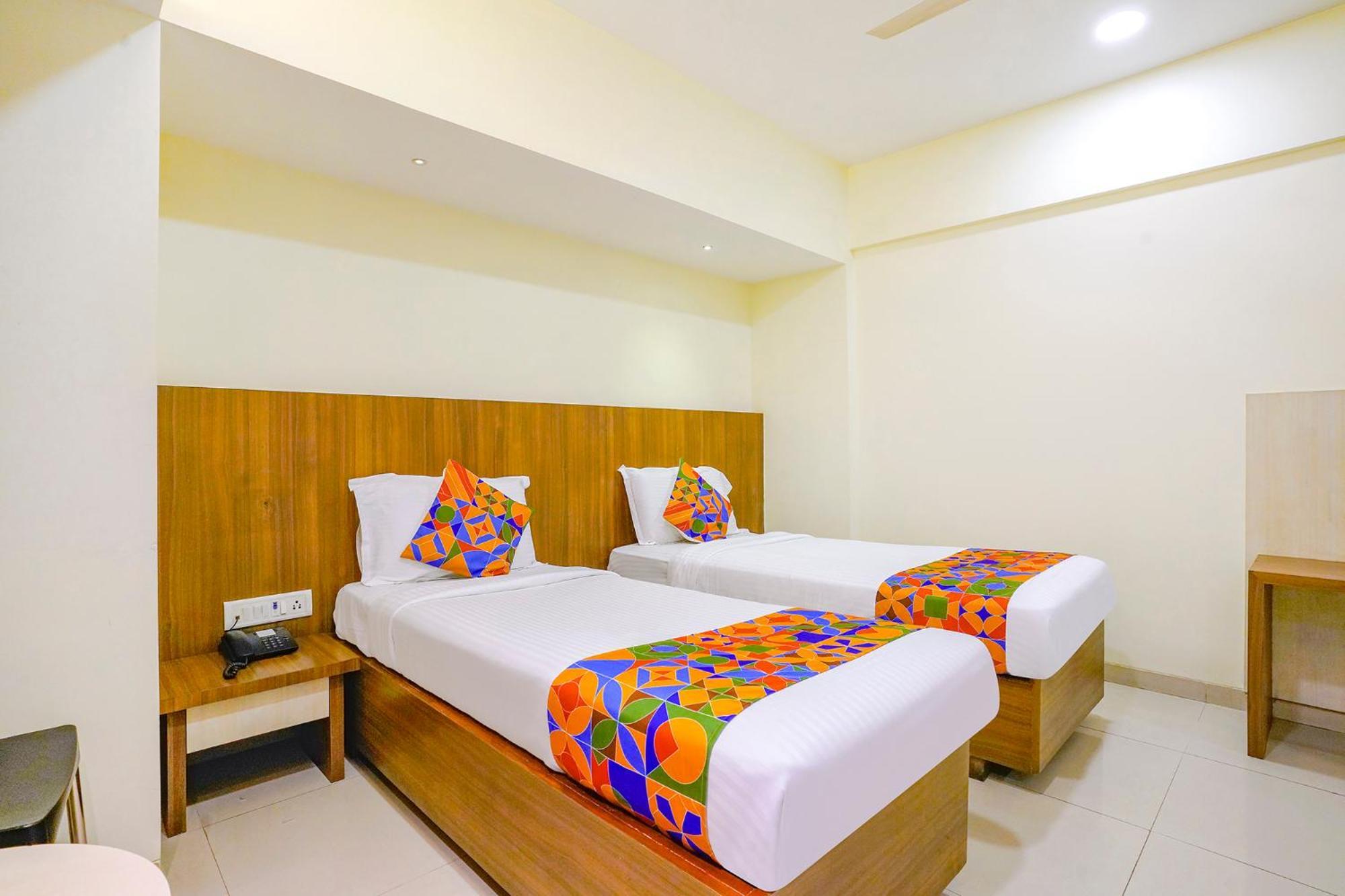 Hotel Fabexpress Kuber - Nr Apmc Vashi, Navi Mumbai Extérieur photo