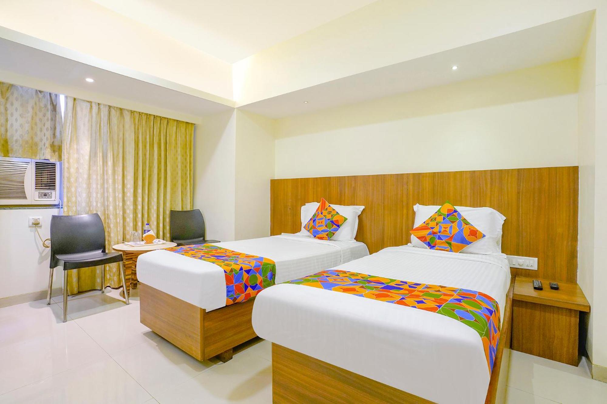 Hotel Fabexpress Kuber - Nr Apmc Vashi, Navi Mumbai Extérieur photo
